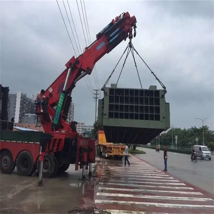 鸠江吊物与吊车的安全距离是多少